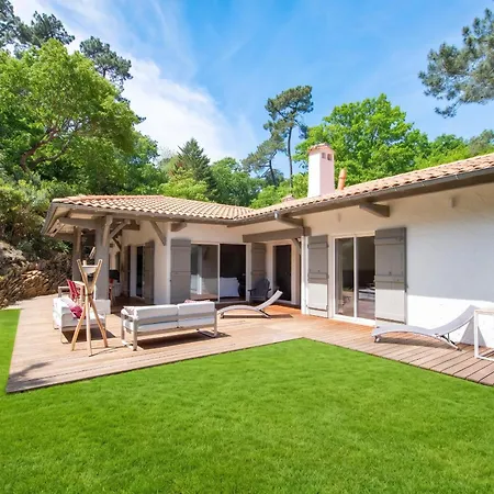 Villa Spacieuse à Arcachon, Proche De Pereire, Jardin Arcachon